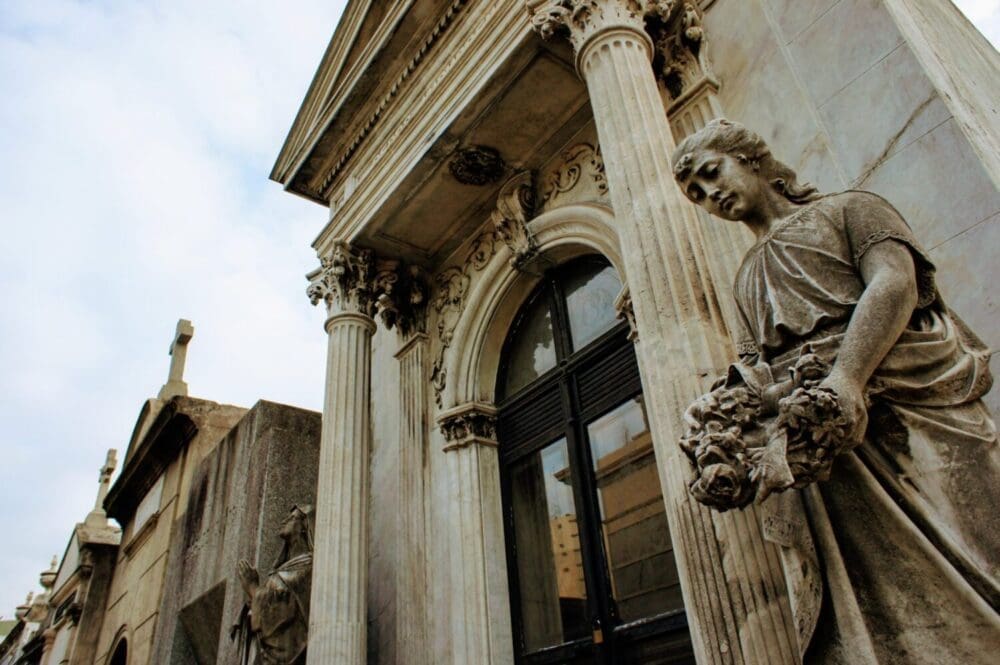 La Recoleta Cemetery in Buenos Aires is the Most Beautiful Graveyard in the World 7 la recoleta cemetery