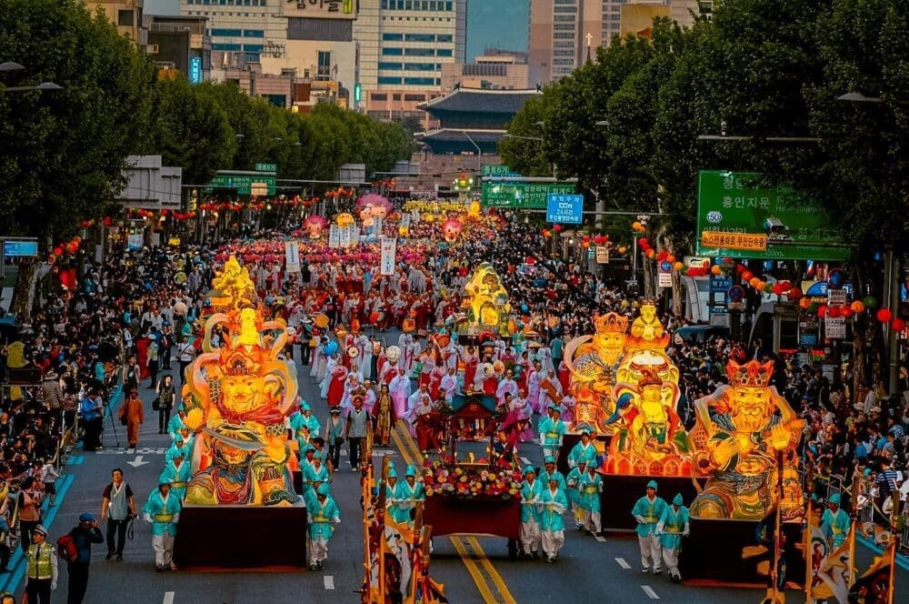 lotus lantern parade in seoul | yeon deung hoe