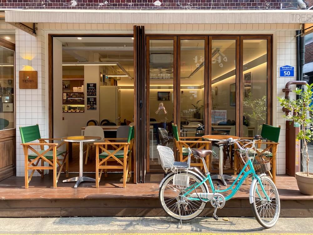 tressed cafe exterior 