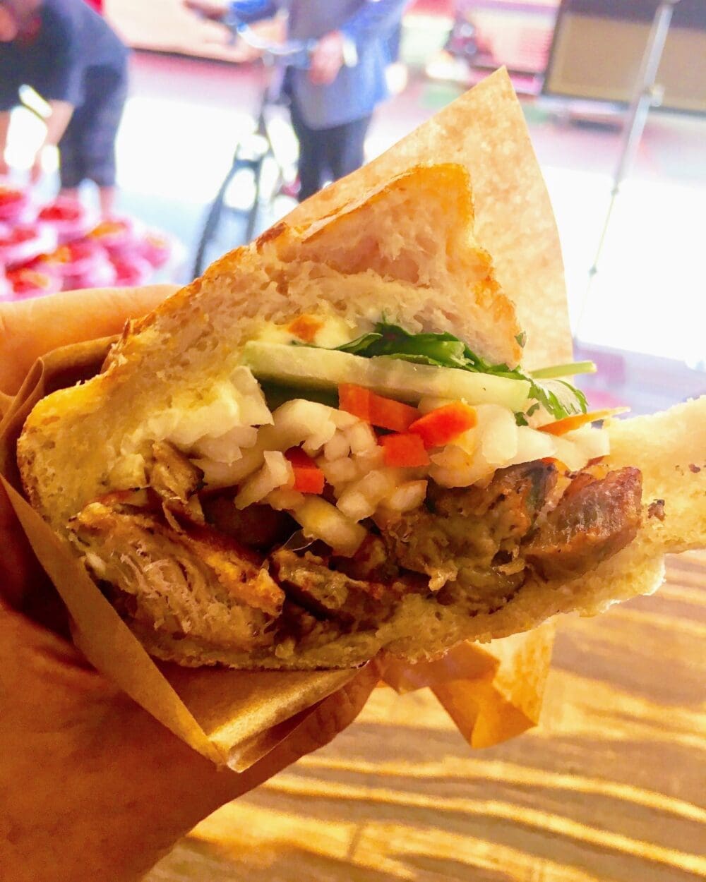 7 Delicious Places to Eat near Jamsilsaenae Station in Seoul | My Personal Favorites! 10 jamsilsaenae station | bahn mi at bon bon sandwich