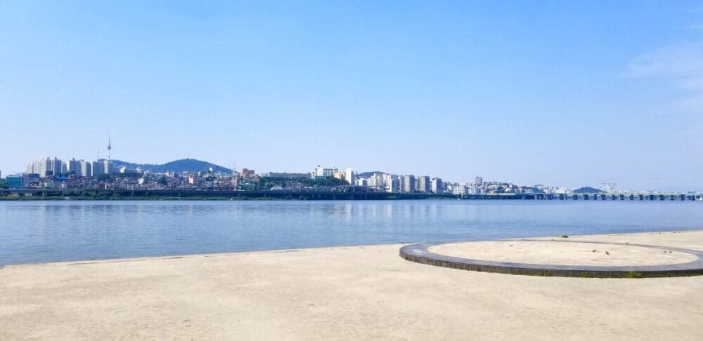 7 Brilliant Things to do at Banpo Hangang Park in Seoul 2 Banpo Hangang Park, Banpo Bridge Seoul blog, Korea blog
