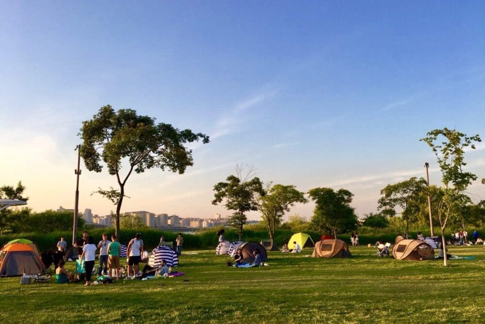 Summer in Korea 2026 | 43 Awesome Activities and Fun Festivals to Enjoy 53 summer in korea | banpo hangang park