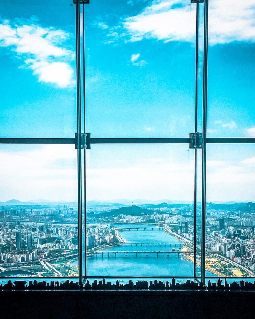 11 Fantastic Things to Do at Seokchon Lake Park in Jamsil 17 views from seoul sky observatory