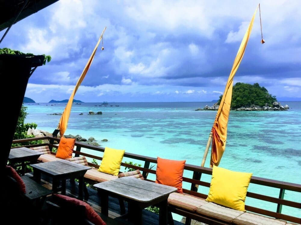 The 5 Spectacular Koh Lipe Beaches | The Best Places to Stay on Each Beach 13 beaches in korea | on the rocks serendipity restaurant