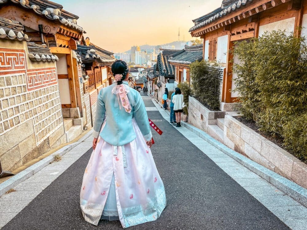 renting a hanbok in seoul | bukchon hanok village
