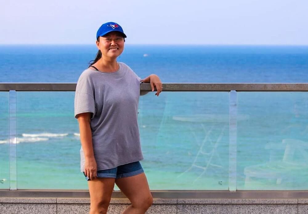 rooftop of aimi beach on hamdeok beach