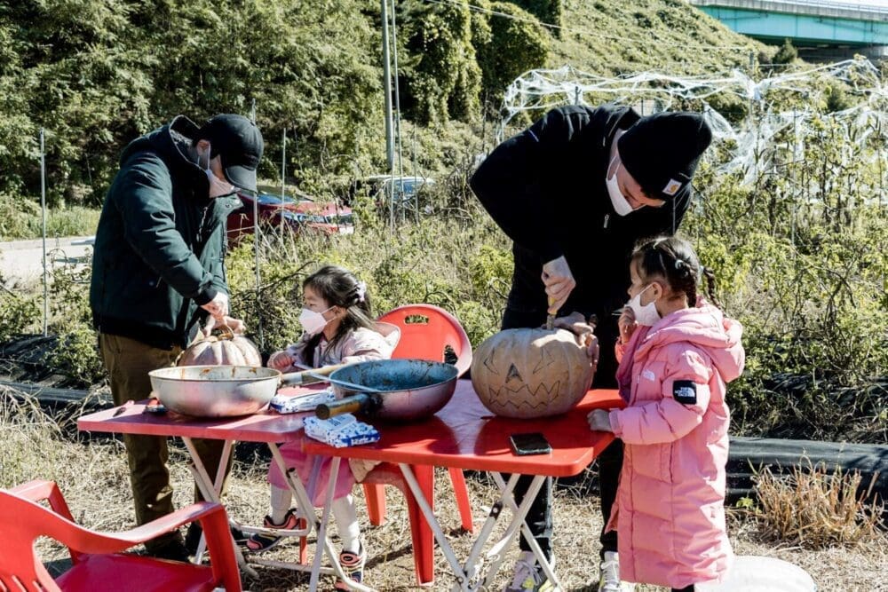 bear foot gardens pumpkin carving event during halloween in korea