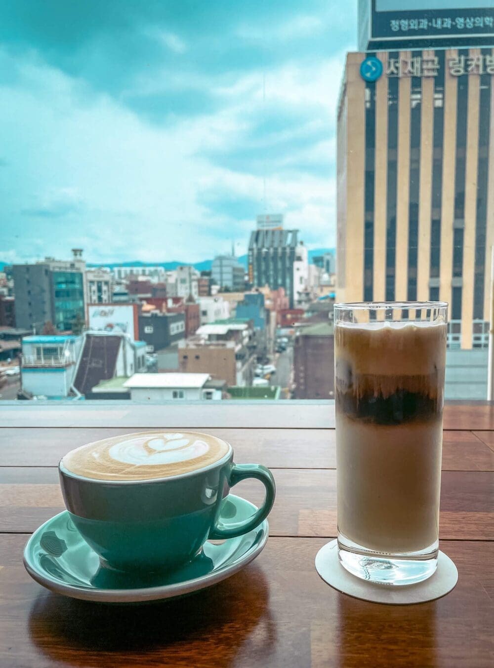 coffee at seoulism cafe