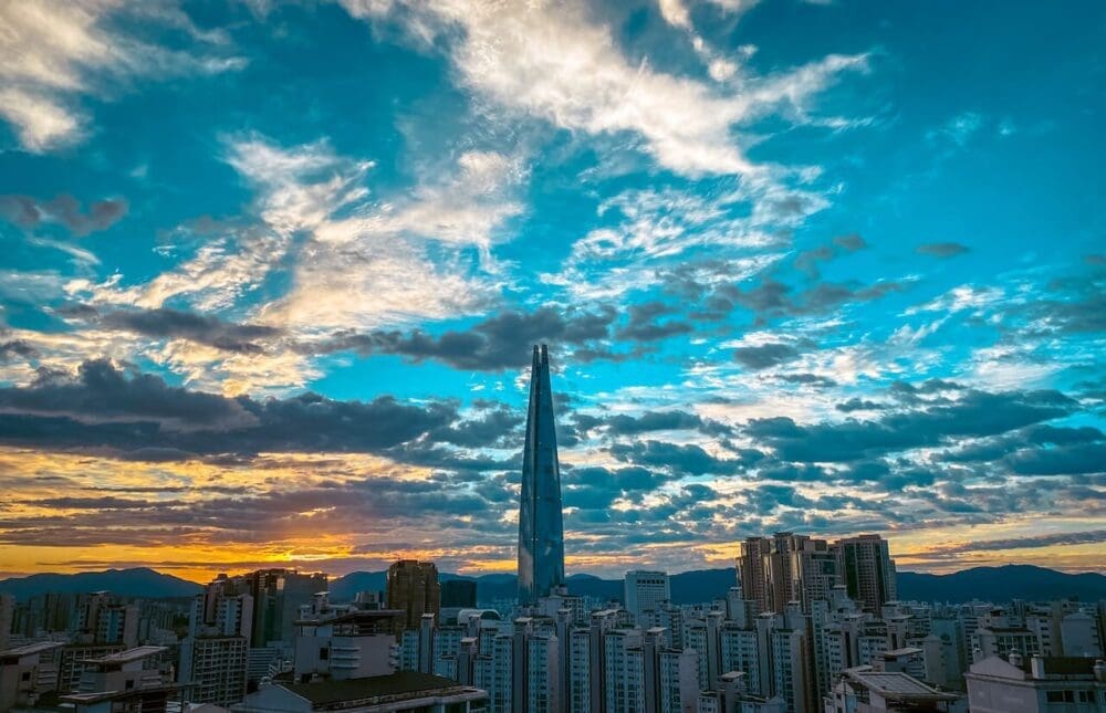 Korea in October 2026: My Favourite Fall Festivals, Weather Tips & Packing Blueprint (from a 15-Year Expat) 7 korea in october | lotte world tower
