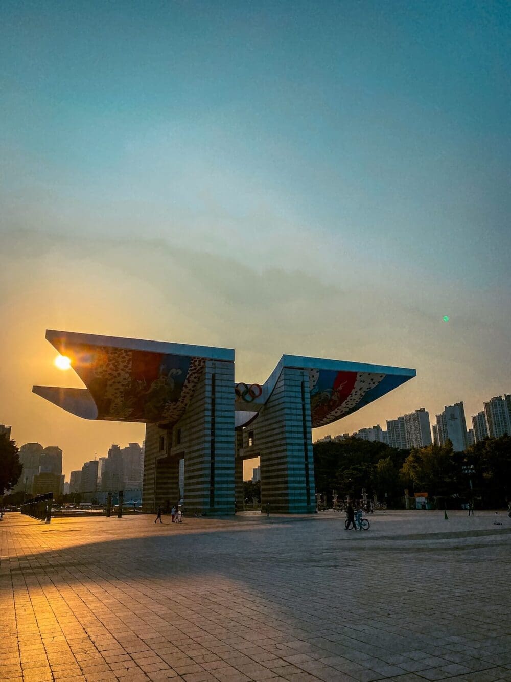 15 Years in Seoul Taught Me How to Survive Winter in Korea — and 35 Ways to Love It Too 39 olympic park peace gate