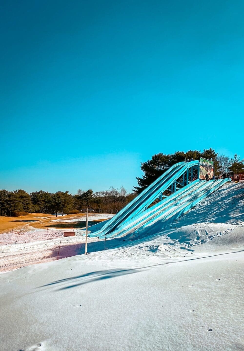 vivaldi park snowy land racing sled