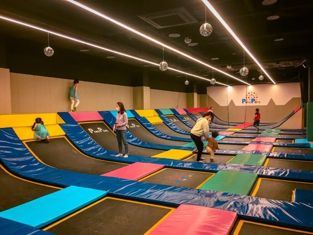 76 Delightful Things to do on a Rainy Day in Seoul (+ Heat and Pollution too!) 44 indoor activities in seoul for kids | kids cafe