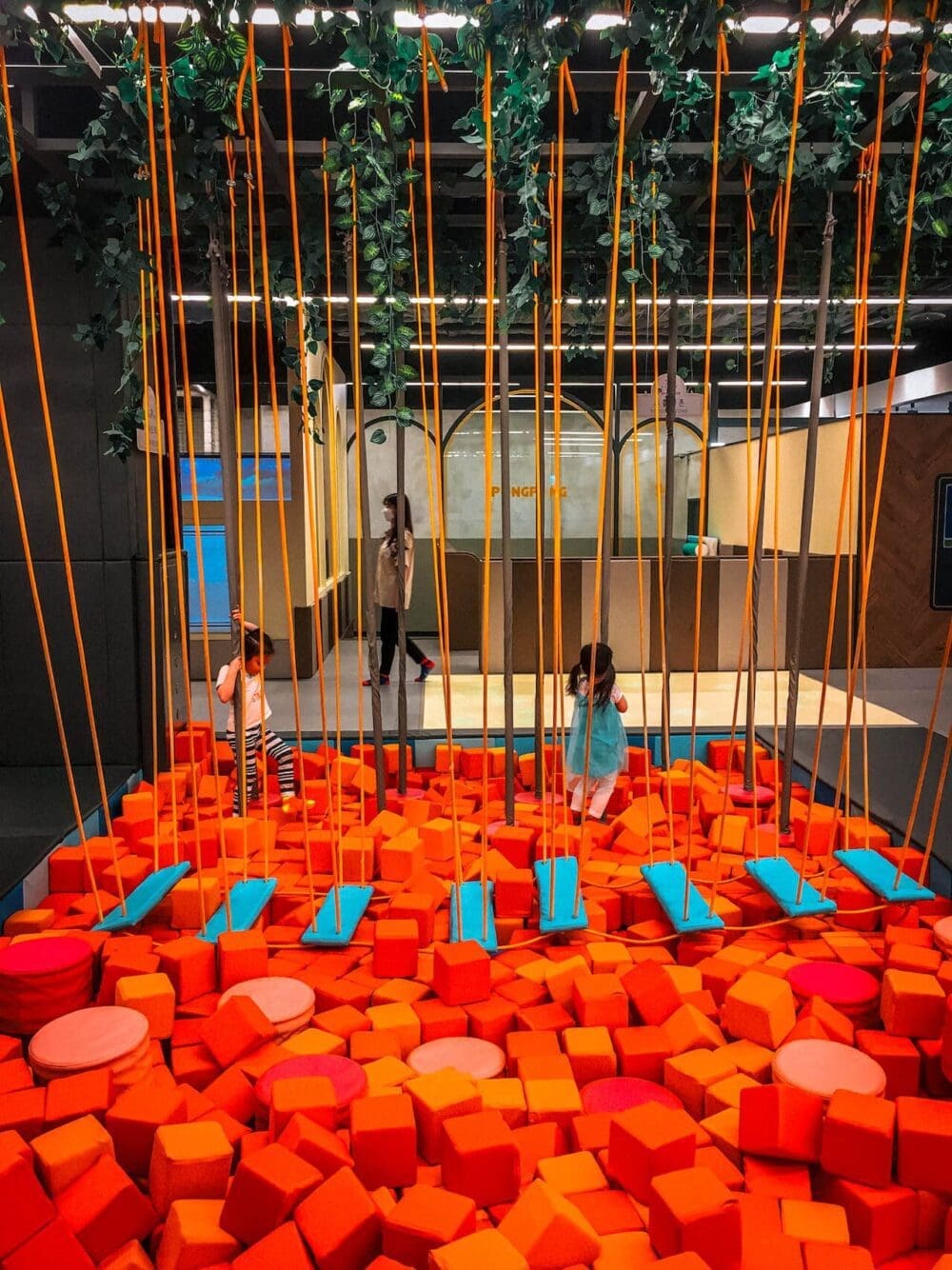 76 Delightful Things to do on a Rainy Day in Seoul (+ Heat and Pollution too!) 42 things to do indoors in seoul with kids | kids cafes