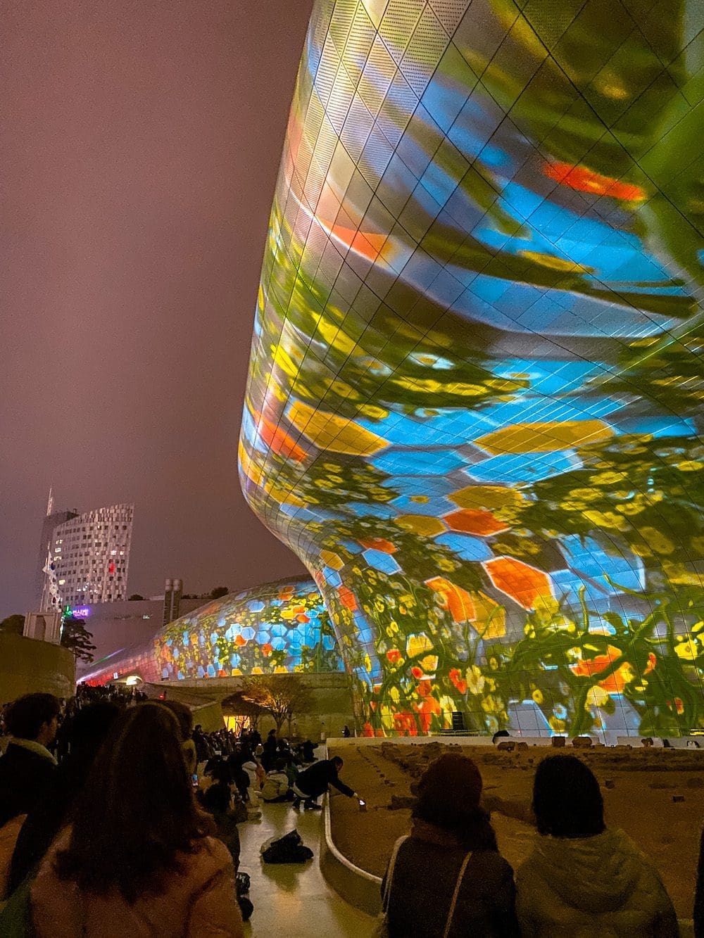 Christmas in Seoul 2026 | The 26 Best Festive Things to Do in Seoul for Christmas 18 seoul light at dongdaemun design plaza