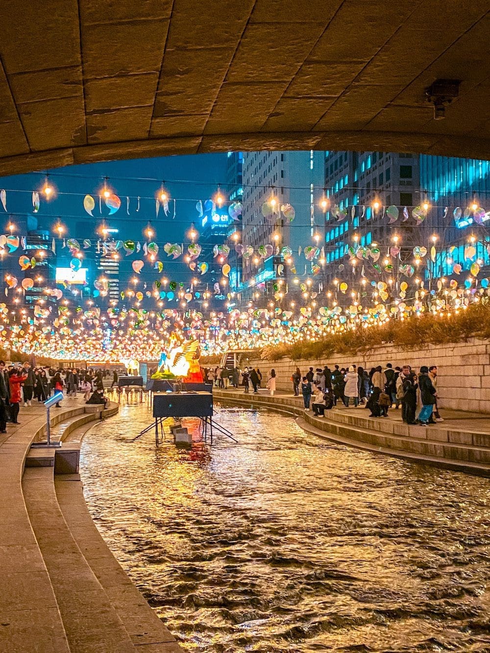 Christmas in Seoul 2026 | The 26 Best Festive Things to Do in Seoul for Christmas 17 christmas in seoul | seoul lantern festival at cheonggyecheon stream