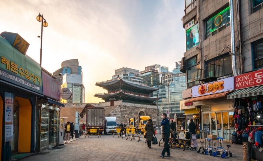 Budget Shopping in Seoul? 7 Cheap Places to Buy the Cutest Fashion, Accessories and Souvenirs 18 budget shopping in seoul | namdaemun market