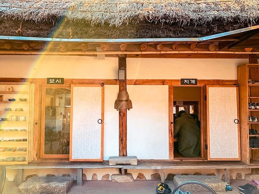 Eunpyeong Hanok Village | Seoul's Hidden Gem Hanok Village near Bukhansan National Park 17 jingwansa temple tea room