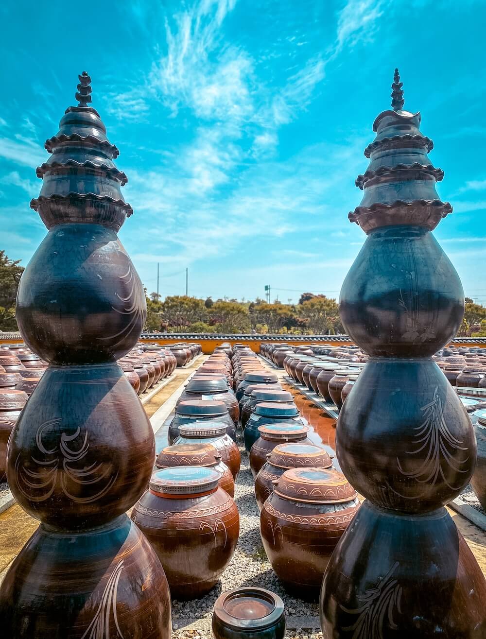 Goseurak Hangari Park | A Breathtaking Garden with 5,000 Traditional Korean Pots in Iksan 1 goseurak hangari park iksan korea