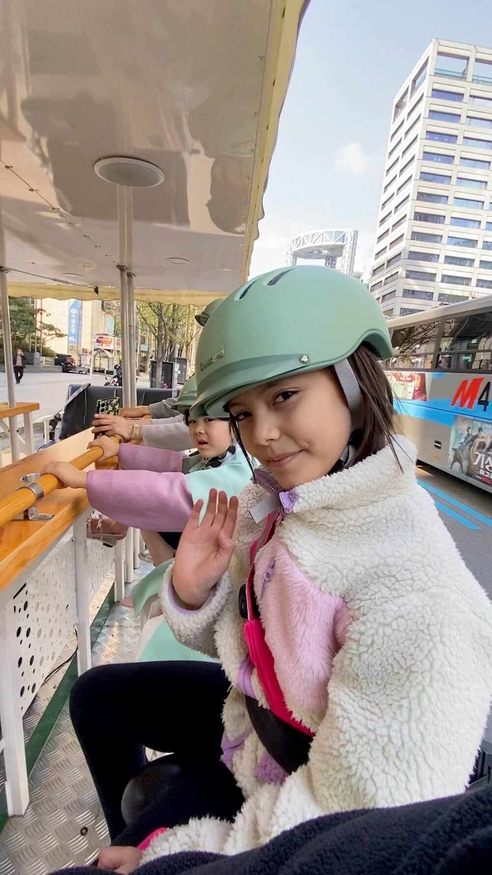 76 Delightful Things to do on a Rainy Day in Seoul (+ Heat and Pollution too!) 11 seoul tram tour