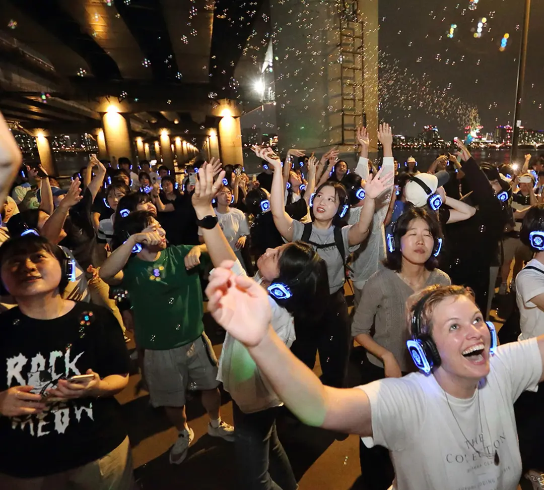 Korea in October 2026: My Favourite Fall Festivals, Weather Tips & Packing Blueprint (from a 15-Year Expat) 37 korea in september | seoul silent disco